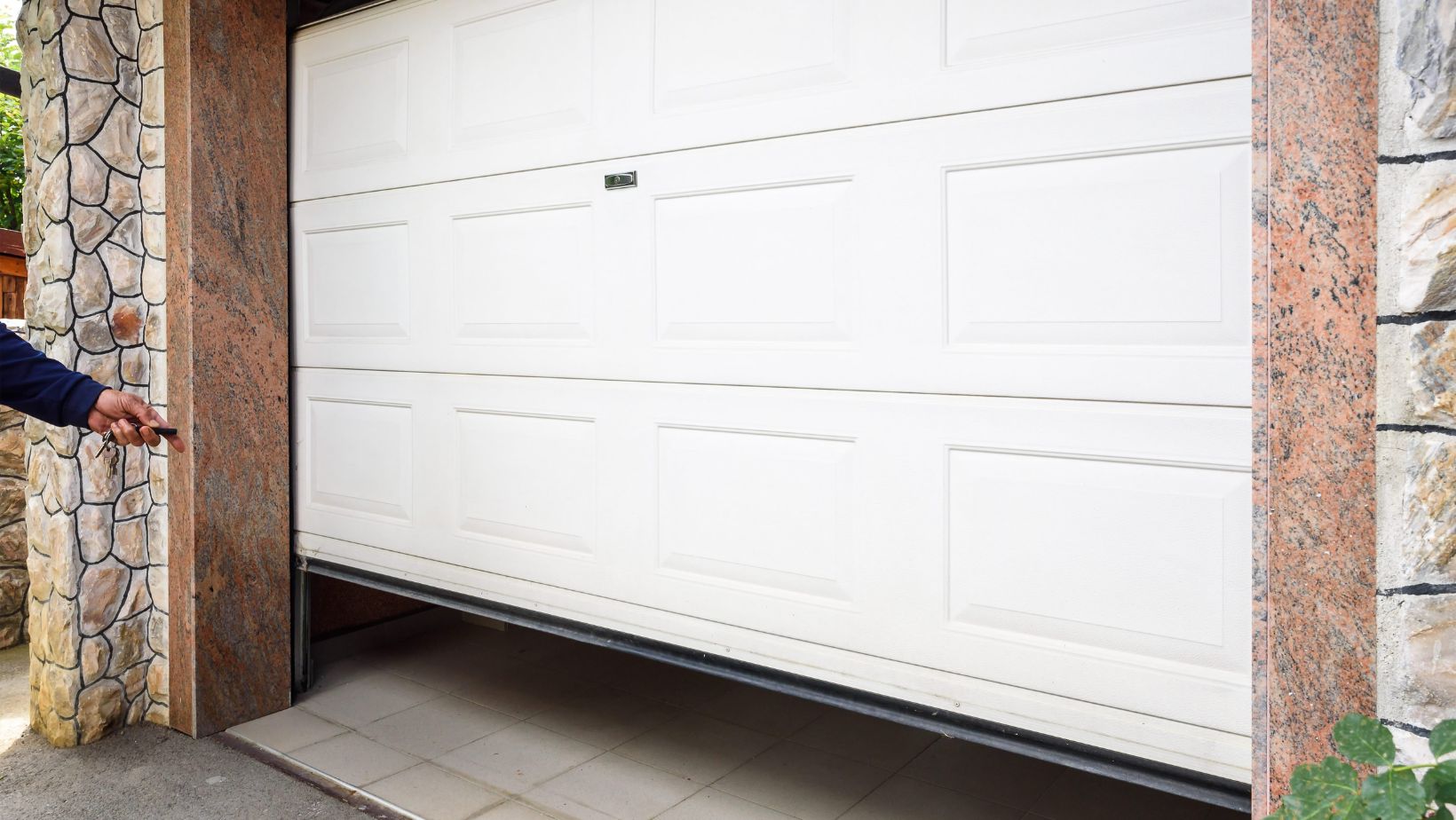 The Benefits Of An 8x7 Insulated Garage Door
