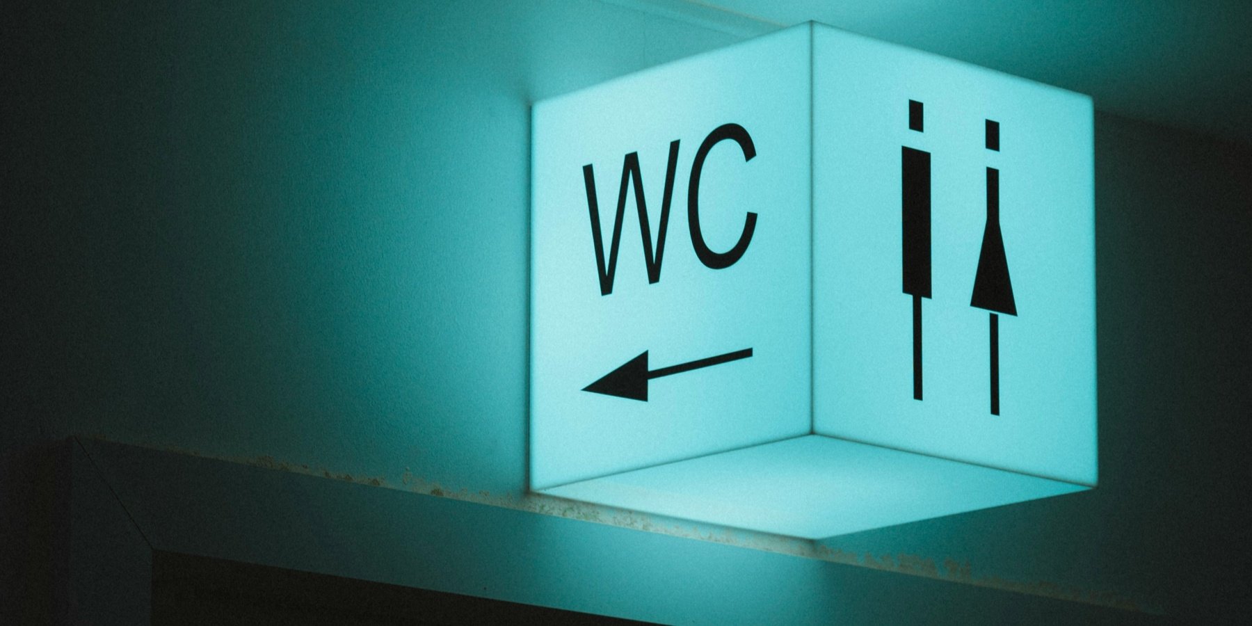 Common Symptoms of Toilet Clogs