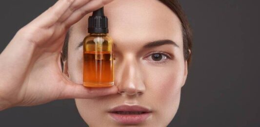 Custom Facial Oil is the Key to Glowing Skin